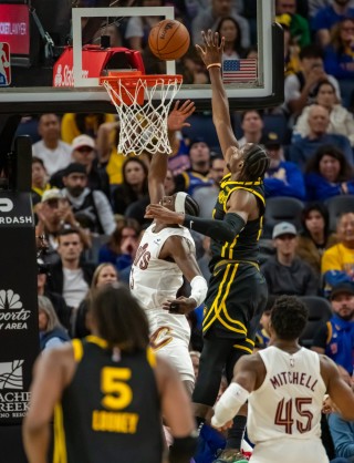 在线直播观看nba篮球赛(nba篮球直播在线观看高清直播)