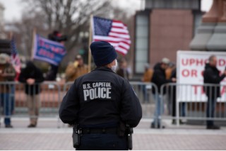 美媒：美国国会警察情报评估报告警告，美总统大选后暴力威胁将加剧