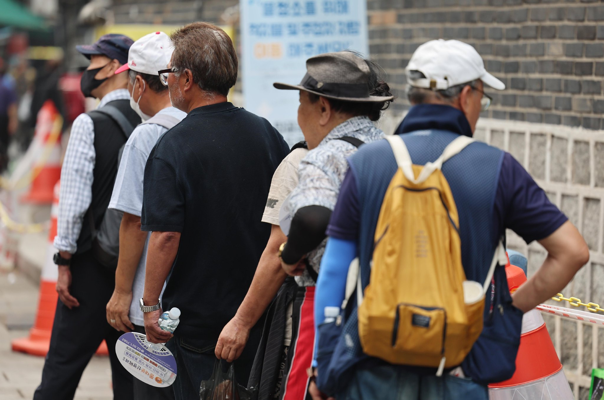 超高龄家庭激增 韩国预测该国30年间两成家庭户主年满八旬  第1张